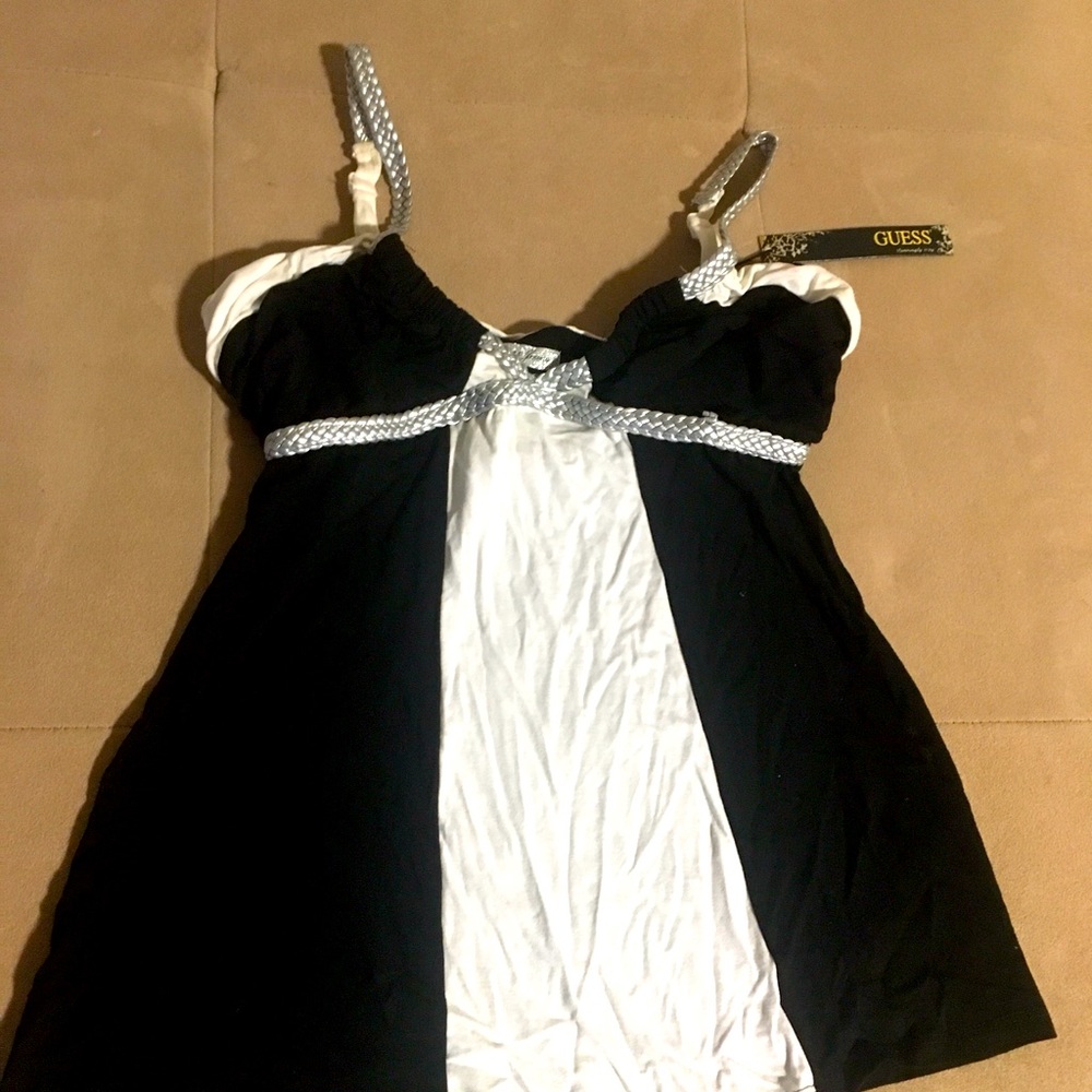 Guess women’s BNWT summer top